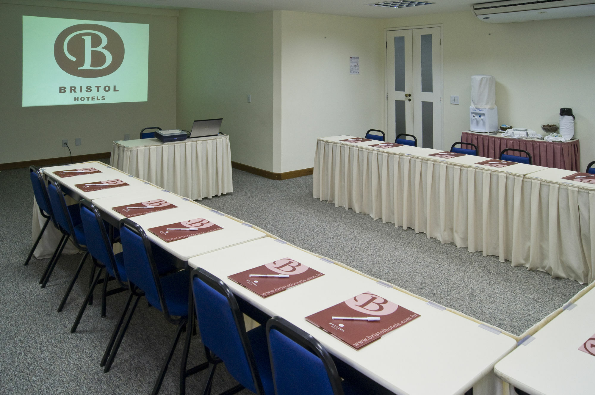 Slaviero Vitoria Hotel Екстериор снимка