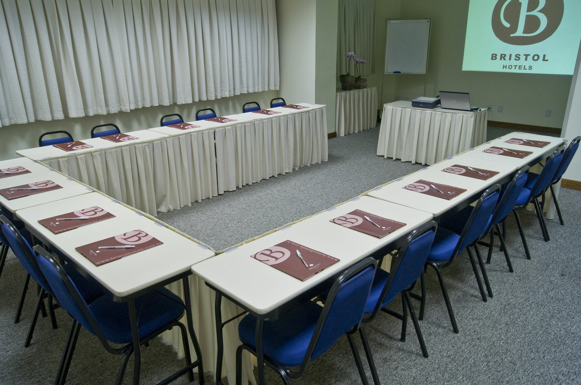 Slaviero Vitoria Hotel Екстериор снимка